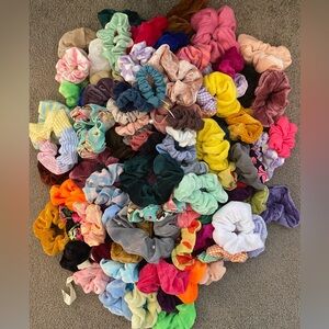 Assorted Color Scrunchies Set